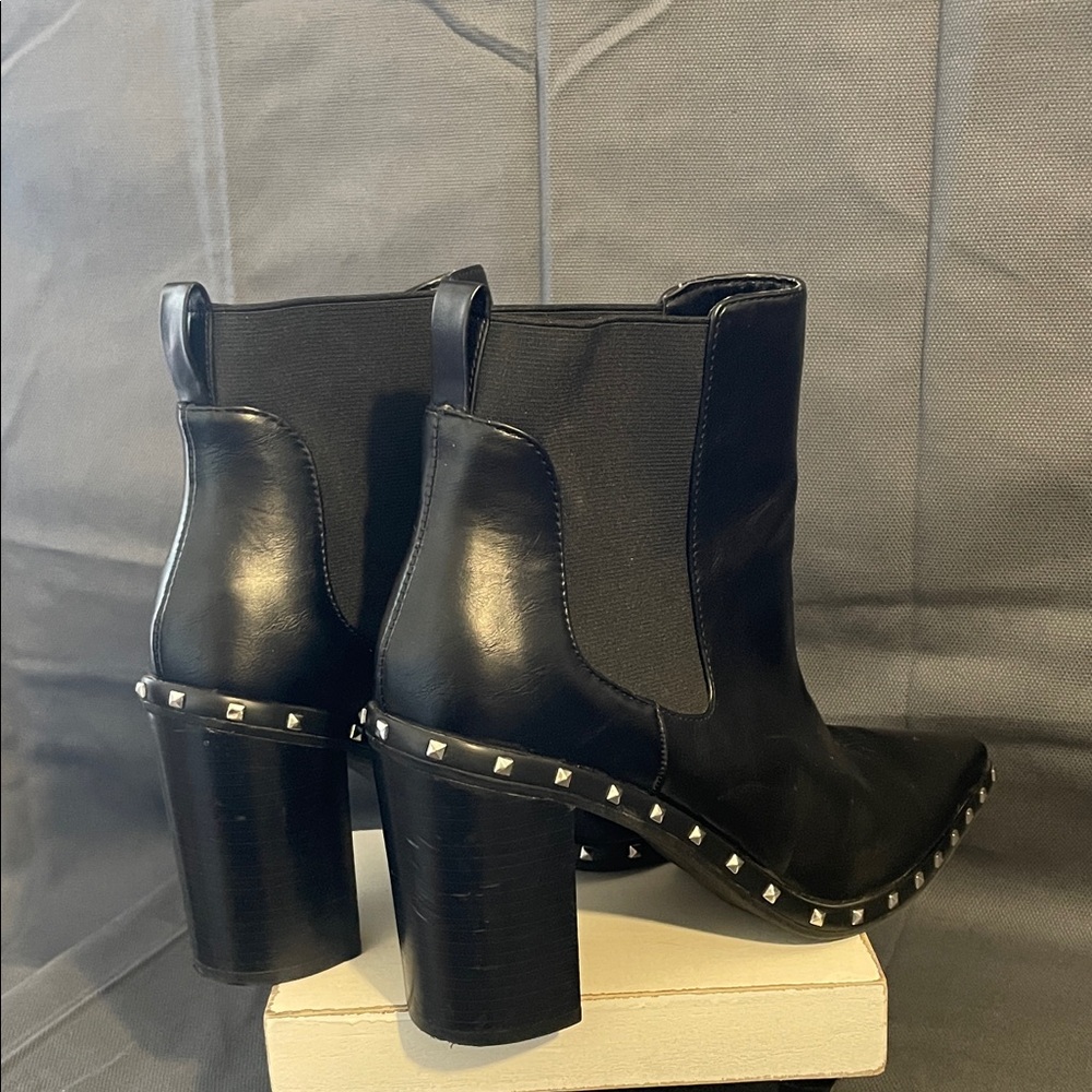 Charles By Charles David Black Studded Heeled Boots - Picture 7 of 7